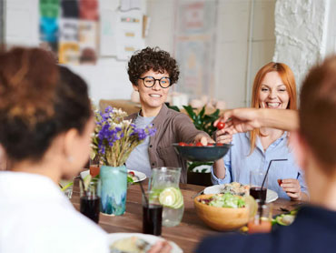 Crafting Heartfelt Thanks: Appreciating a Delightful Lunch